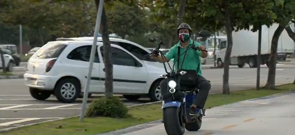 Moto elétrica precisa de carteira de habilitação? Veja aqui a