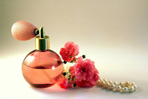 Entre os segmentos pesquisados no Recall de Marcas 2021 está o de loja de perfume.