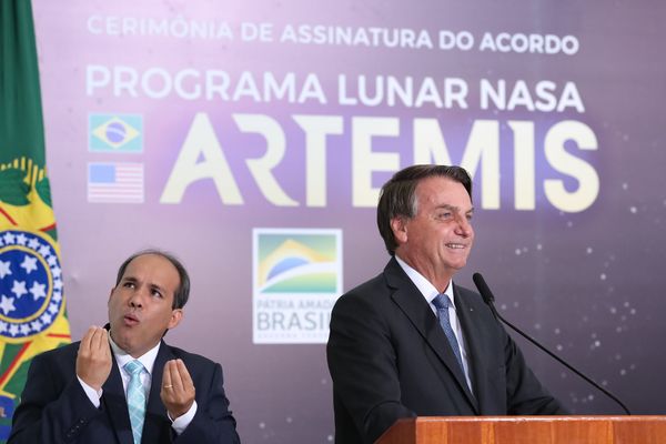 Jair Bolsonaro em Cerimônia de Assinatura do Acordo Brasil - EUA: Programa Lunar NASA ARTEMIS