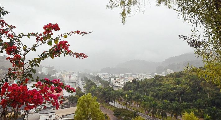 Pousadas e restaurantes da região já registram aumento no movimento de turistas que buscam o clima frio e as belas paisagens da região