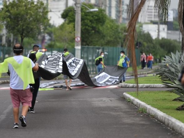 Manifestantes se reúnem em ato contra o presidente Jair Bolsonaro em Vitória por Fernando Madeira