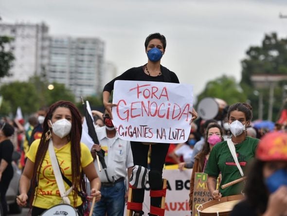 Manifestantes se reúnem em ato contra o presidente Jair Bolsonaro em Vitória por Fernando Madeira