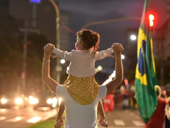 Manifestantes se reúnem em ato contra o presidente Jair Bolsonaro em Vitória por Fernando Madeira
