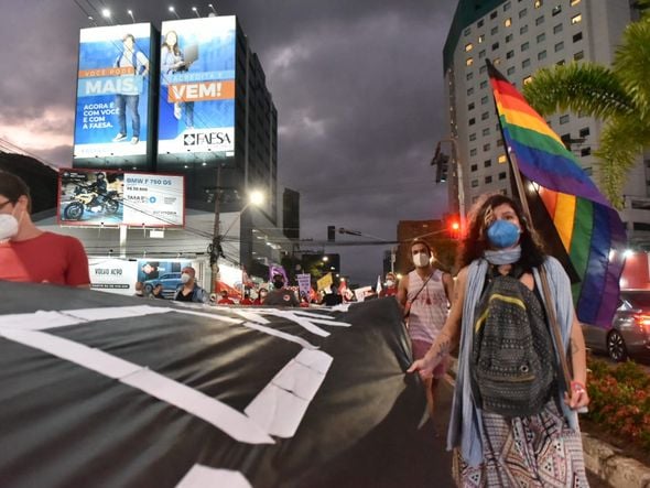 Manifestantes se reúnem em ato contra o presidente Jair Bolsonaro em Vitória por Fernando Madeira