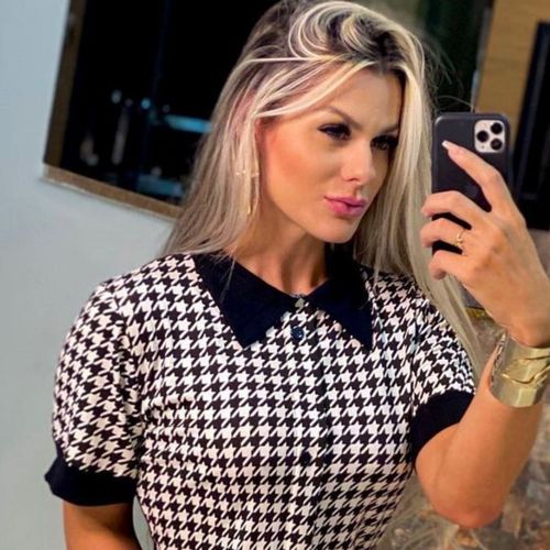 Com exclusividade à coluna, Mariana Polastreli assume affair com o sertanejo e abre o jogo sobre separação de engenheiro e situação de seus três filhos. A influenciadora conheceu Eduardo Costa no início do mês em Domingos Martins