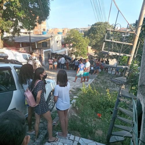 De acordo com a Polícia Militar, o crime aconteceu dentro de casa e a mulher foi morta com golpes de arma branca. O crime aconteceu na região central da cidade, no bairro Fátima