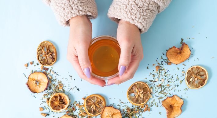 Sommeliers indicam chás e infusões que podem ser grandes aliados para o corpo e a mente nessa época do ano