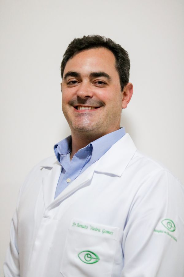 O oftalmologista Renato Vieira Gomes