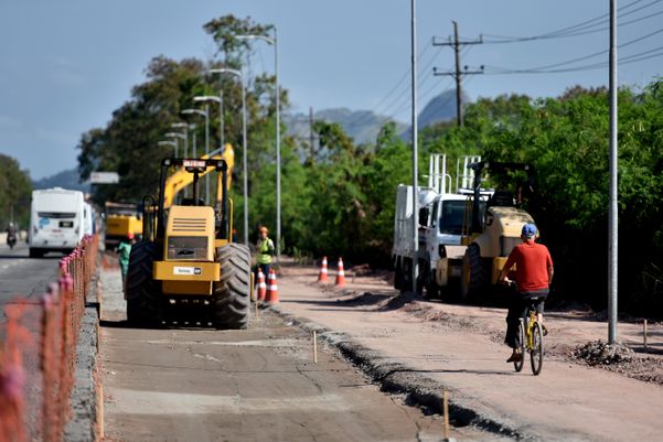  Início das obras do Complexo Viário de Carapina, antiga Reta do Aeroporto, BR 101 por Fernando Madeira