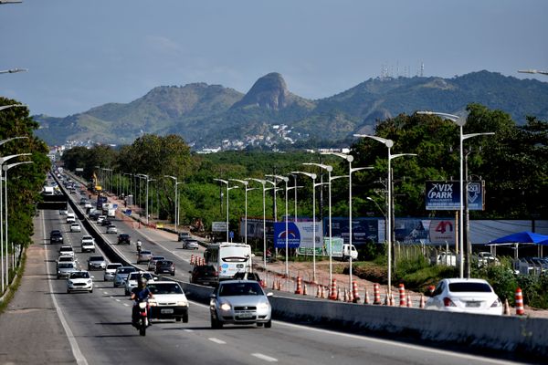  Início das obras do Complexo Viário de Carapina, antiga Reta do Aeroporto, BR 101 por Fernando Madeira