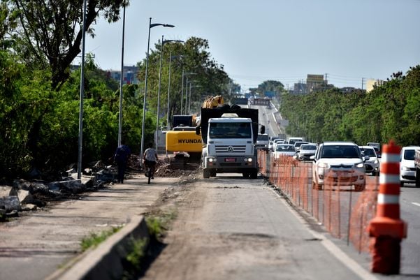  Início das obras do Complexo Viário de Carapina, antiga Reta do Aeroporto, BR 101 por Fernando Madeira