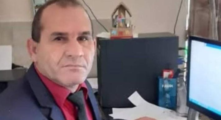 Jonas da Silva Soprani, 48 anos, foi socorrido para um hospital do munícipio, mas não resistiu. A polícia ainda não informou se o crime teria ligação com a atividade política da vítima