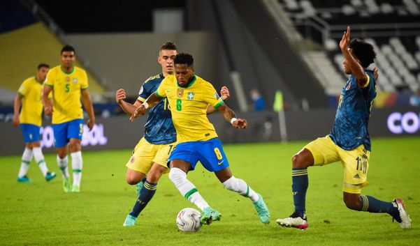 Brasil enfrentou a Colômbia no estádio Nilton Santos pela Copa América nesta quarta-feira (23)
