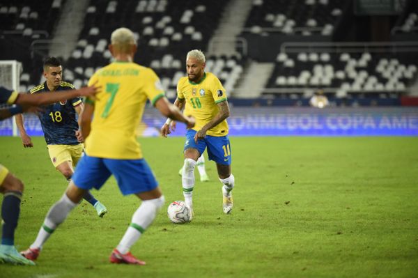 Brasil x por Paulo Souza