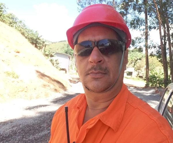 Gilson Costa, de 53 anos, morreu ao ser atingido por tronco 