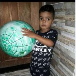 Jhonatan Pereira dos Santos, 5 anos, morreu baleado em Vila Velha