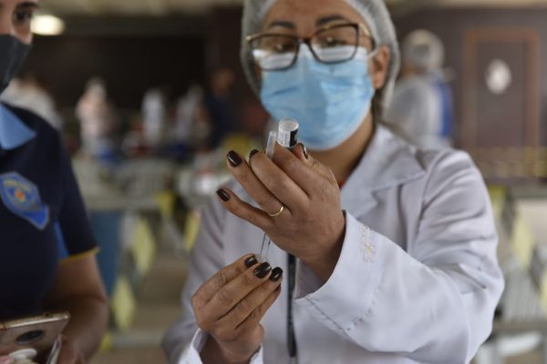 Cariacica realiza mutirão de vacinação contra a Covid-19 no Estádio Kleber Andrade