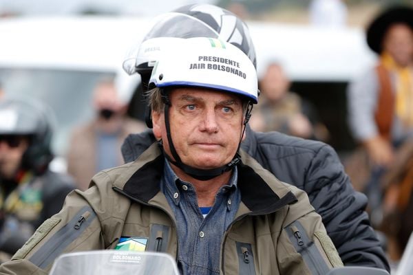 Presidente Jair Bolsonaro participa de motociata em Chapecó (SC))