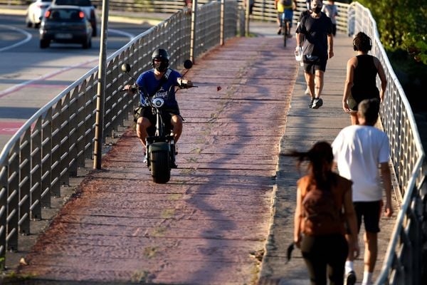 Cinquentinha, PM reforça fiscalização de motos elétricas 