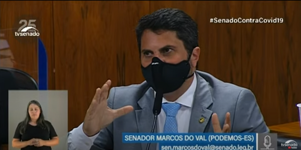 Senador Marcos do Val (Podemos) durante sessão da CPI da Covid desta quarta-feira (30)