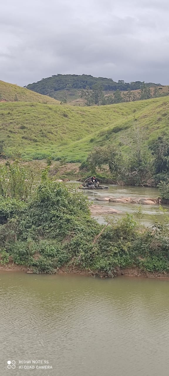 A ocorrência foi na localidade de Santa Maria do Norte, que fica na divisa entre os municípios de Jerônimo Monteiro e Cachoeiro por Polícia Militar Ambiental