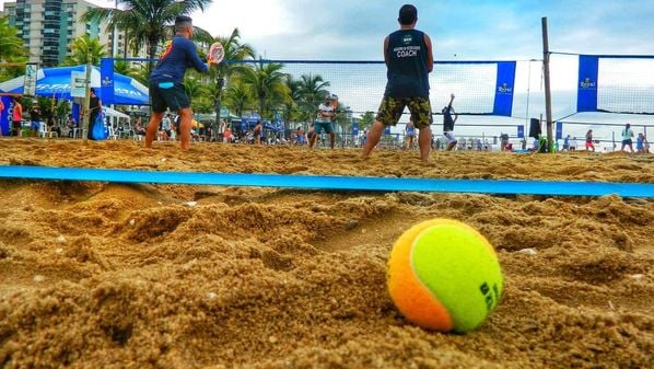 Disputas reúnem 16 duplas e prometem fim de semana de emoção e belas jogadas na Praia da Jacaraípe