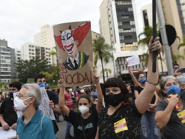 Manifestantes fazem ato contra Bolsonaro em Vitória por Vitor Jubini  