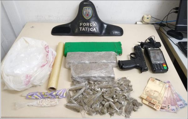 A Polícia Militar prendeu 114 pessoas e apreendeu armas e drogas durante a Operação Sentinela no ES por Divulgação/PMES