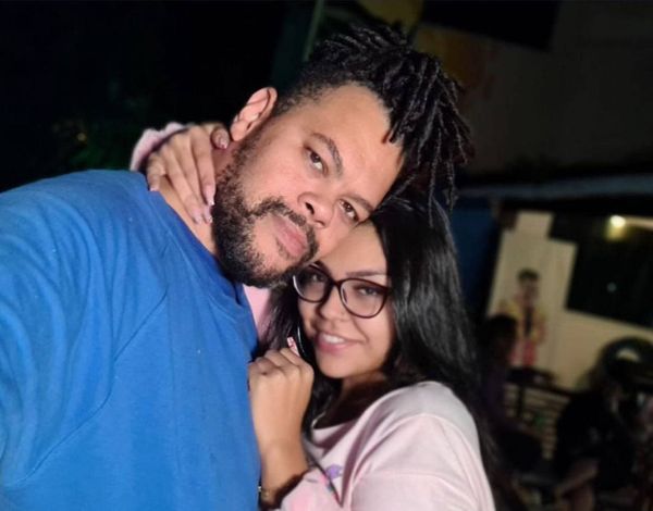 Babu Santana e namorada apareceram juntos no story do Instagram 