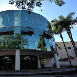Natan Batista Silva, de nove anos, foi extubado e consegue se sentar; Ele está internado no Hospital Infantil Francisco de Assis (Hifa) há mais de uma semana