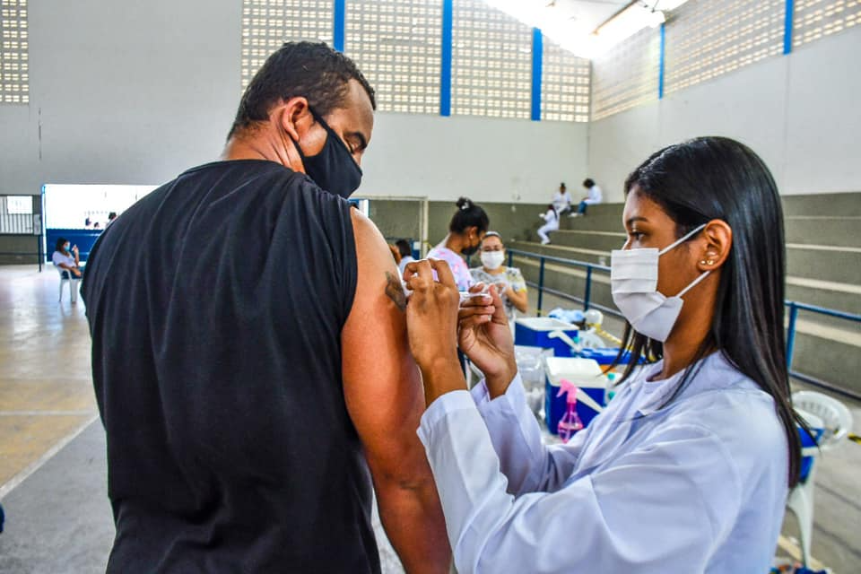 Covid: cidades do ES abrem vagas para vacinar a partir de 30 anos. Crédito: Felipe Tozatto