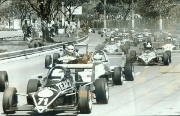 Corrida de rua no circuito de Vitória