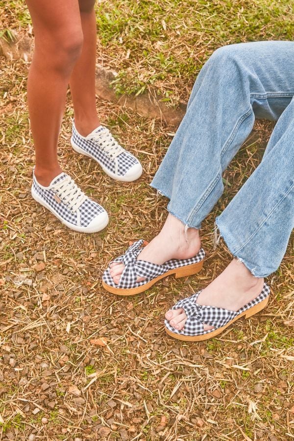 shoestock