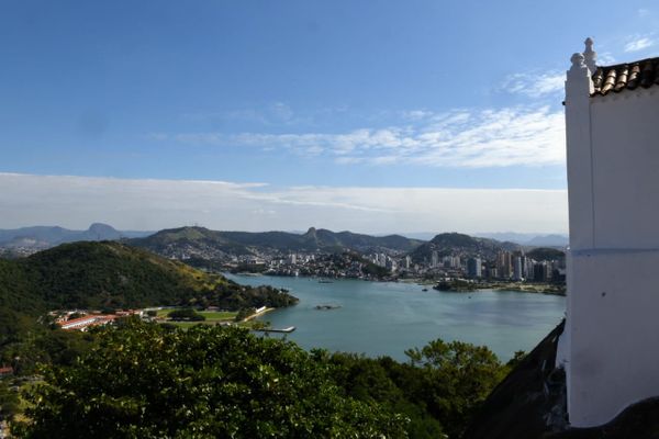 Nuvem gigante chama atenção no céu da Grande Vitória por Carlos Alberto Silva