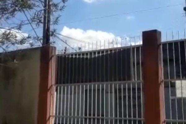 Funcionários do CRAS de Planalto Serrano se trancaram dentro do local