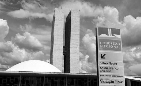 Fachada do Congresso Nacional, sede das duas Casas do Legislativo federal