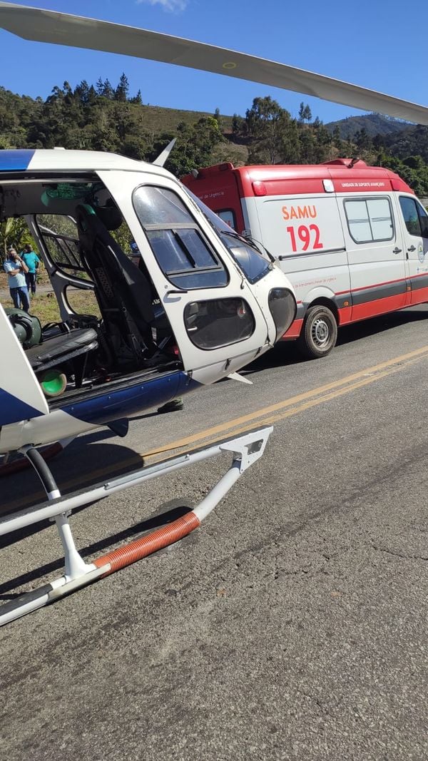 Atendimento à vítima de acidente na BR 262 marca primeiro pouso no heliponto do HEUE, em Vitória por Divulgação/Notaer