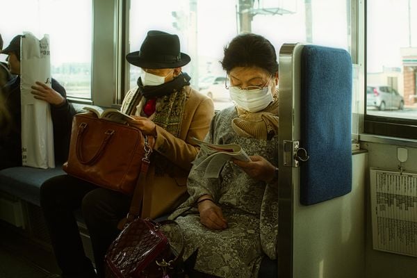 Uso de máscaras permanece obrigatório no Japão