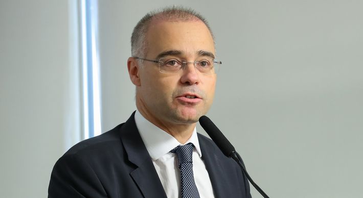 O próximo ministro da corte tomará posse nesta quinta-feira (16). Serão cerca de 60 convidados, entre eles o presidente Jair Bolsonaro (PL), além de presidentes de Câmara, Senado e tribunais