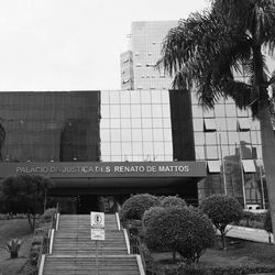 Nenhuma sociedade séria pode tratar como normal que um caso de tamanha gravidade atravesse décadas até alcançar seu desfecho em relação ao último réu