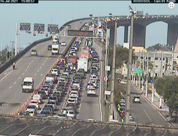 Congestionamento na Terceira Ponte 