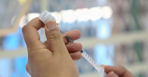 Um novo estudo da Fundação do Câncer revelou que mais de 4 mil mortes e cerca de 6 mil casos de câncer relacionados ao HPV no país poderiam ser evitados por meio da prevenção