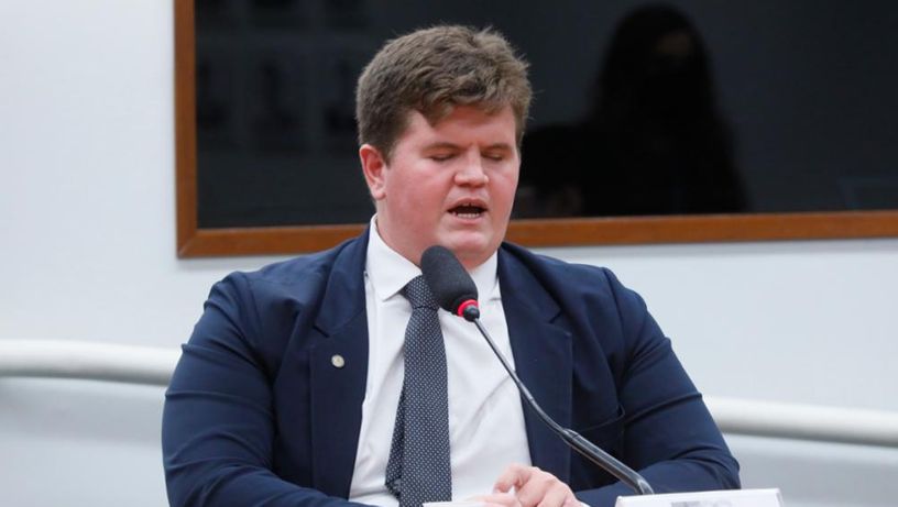 Felipe Rigoni diz que tem o respeito de Casagrande, de quem é amigo pessoal, mas não descarta o ter como adversário nas eleições de 2022