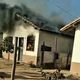Imagem - Casa de conjunto habitacional fica destruída após incêndio em Linhares