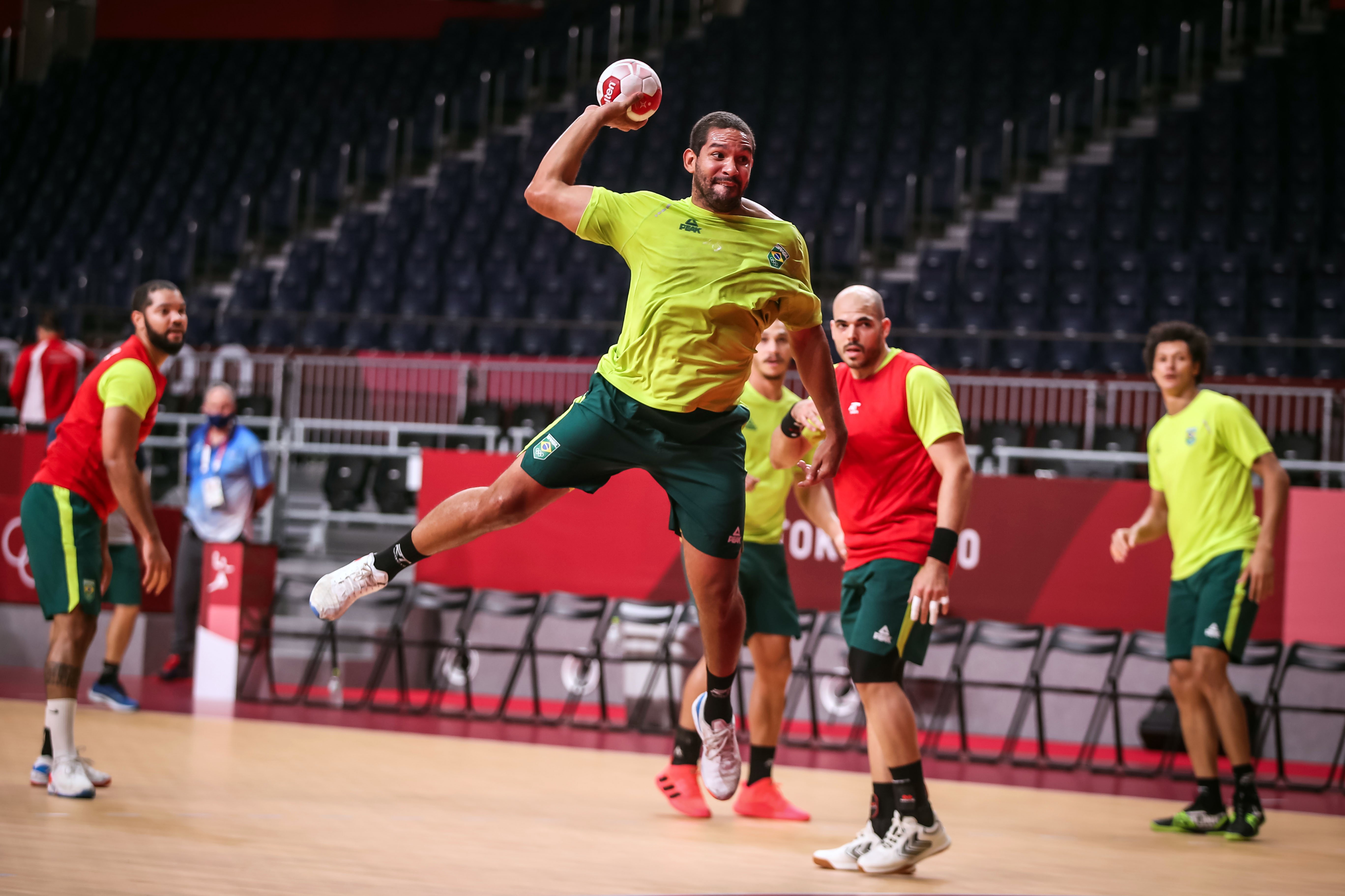 SESPORT - Capixaba é eleita melhor jogadora de handebol do mundo