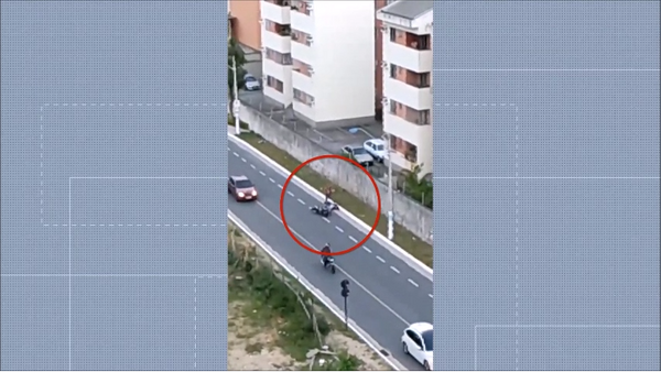 Video mostra momento em que agente da Guarda rende assaltante em Vila Velha