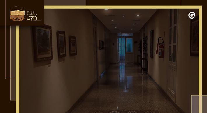 Funcionários e ex-moradores do prédio contam episódios assustadores que viveram no local. Segundo a lenda, o fantasma de José de Anchieta percorria os corredores do local. Veja o vídeo