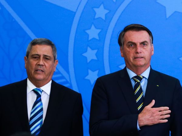 Ministro da Defesa, Walter Braga Netto, e o presidente Jair Bolsonaro