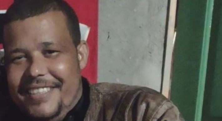 Carlos Alexandre Camporese Costa, de 38 anos, deixou o Hospital Santa Rita, em Vitória, após uma sessão de quimioterapia