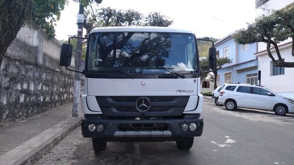 Caminhão roubado em Minas Gerais é recuperado